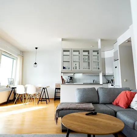 Jaetkaenkynttilae Flat With Private Sauna Lägenhet *